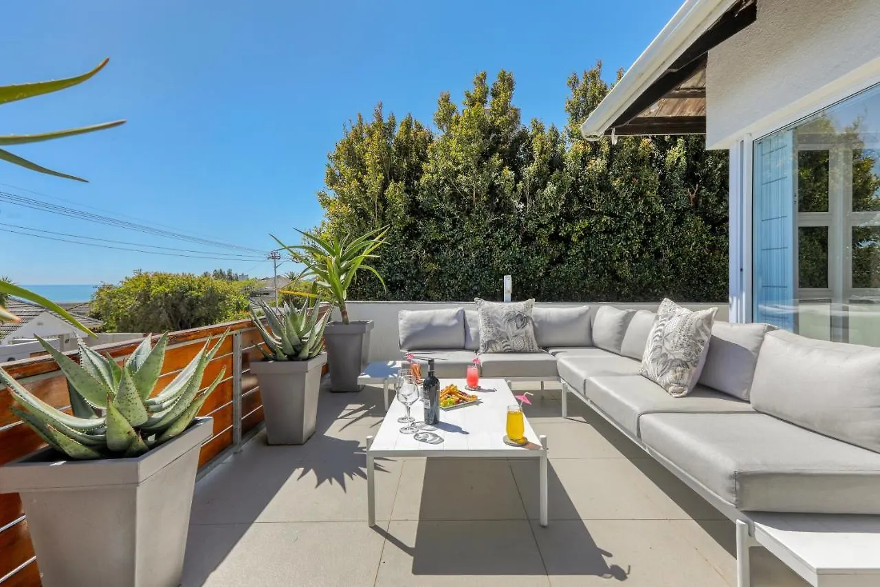 Villa Camps Bay Deluxe - Luxury Home With Pool, Ocean & Mountain Views Kapstadt Südafrika