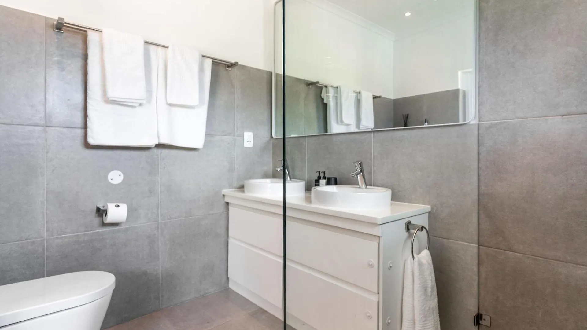 Villa Camps Bay Deluxe - Luxury Home With Pool, Ocean & Mountain Views Kapstadt Südafrika