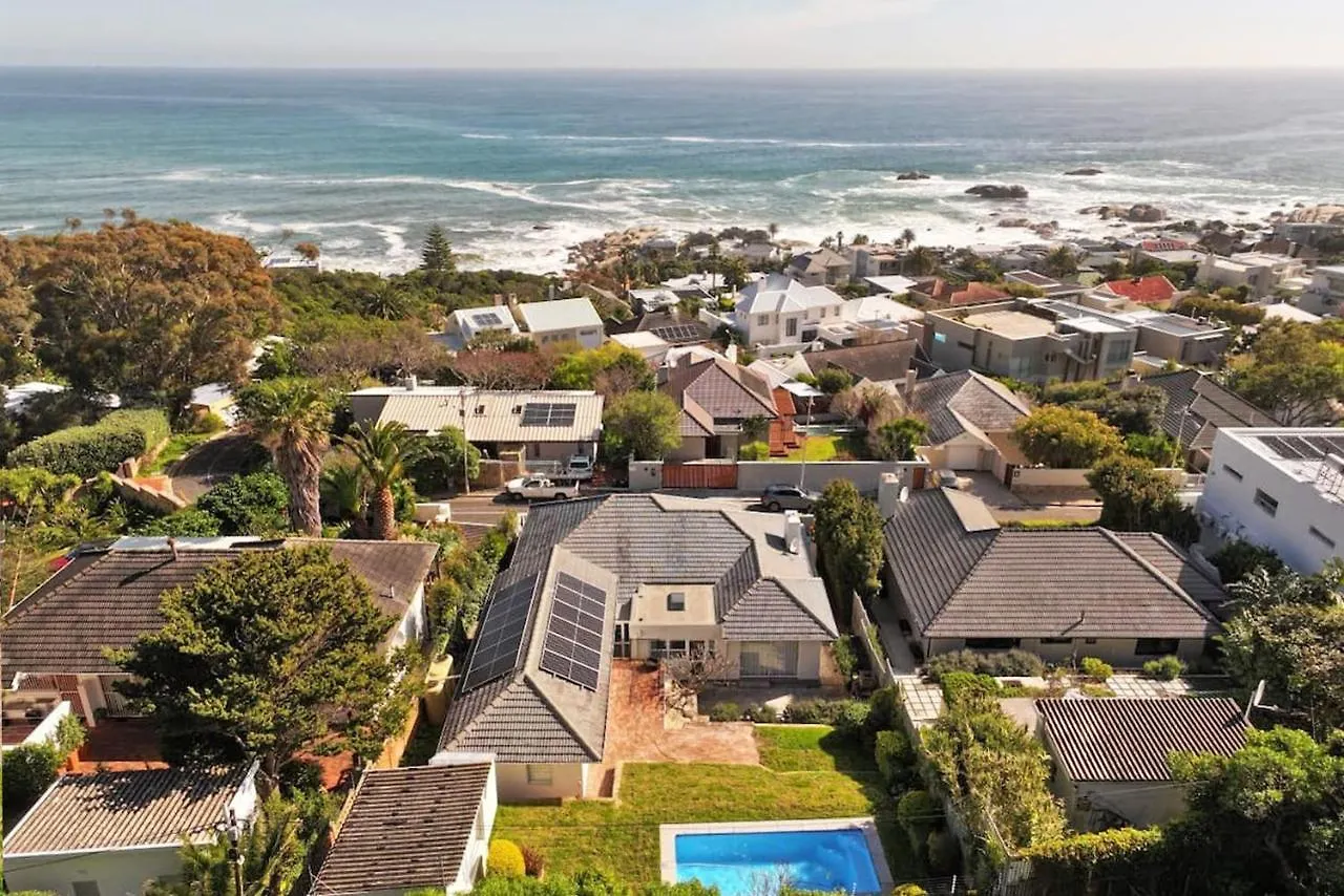 Villa Camps Bay Deluxe - Luxury Home With Pool, Ocean & Mountain Views Città del Capo Sudafrica
