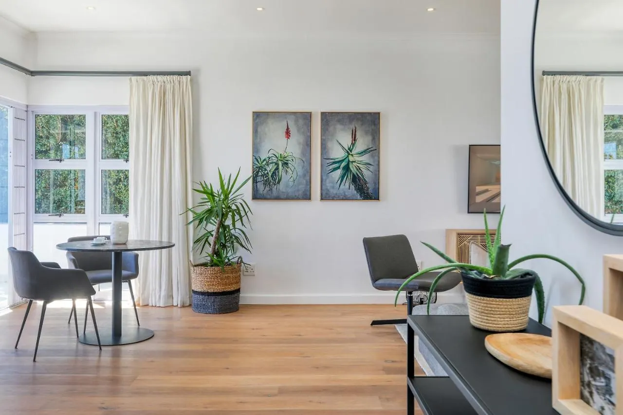 Villa Camps Bay Deluxe - Luxury Home With Pool, Ocean & Mountain Views Città del Capo