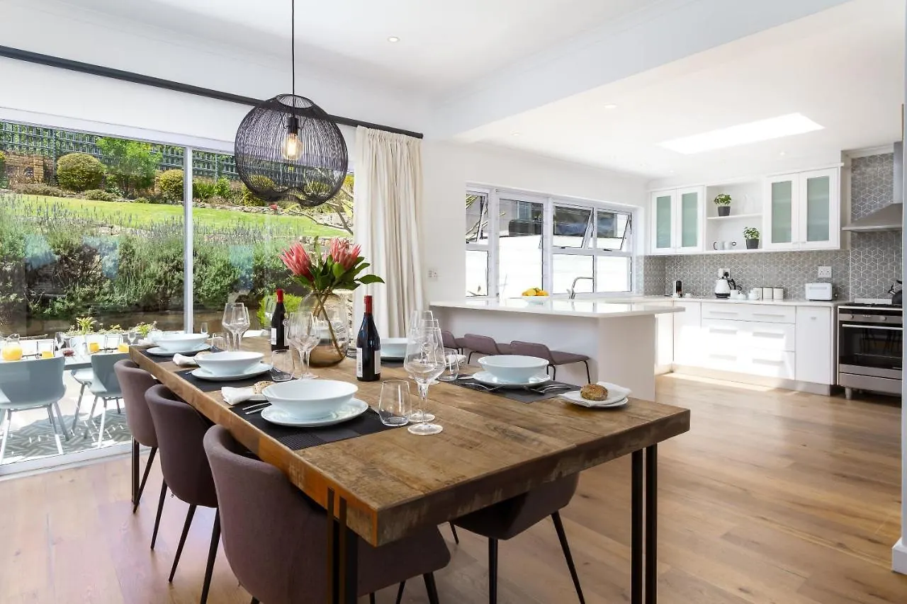 Villa Camps Bay Deluxe - Luxury Home With Pool, Ocean & Mountain Views Città del Capo