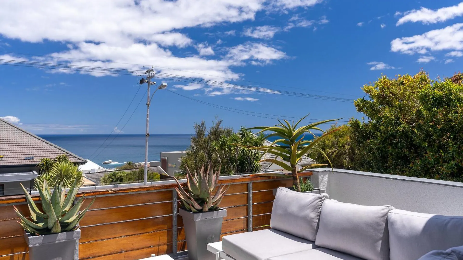 Camps Bay Deluxe - Luxury Home With Pool, Ocean & Mountain Views Città del Capo Sudafrica