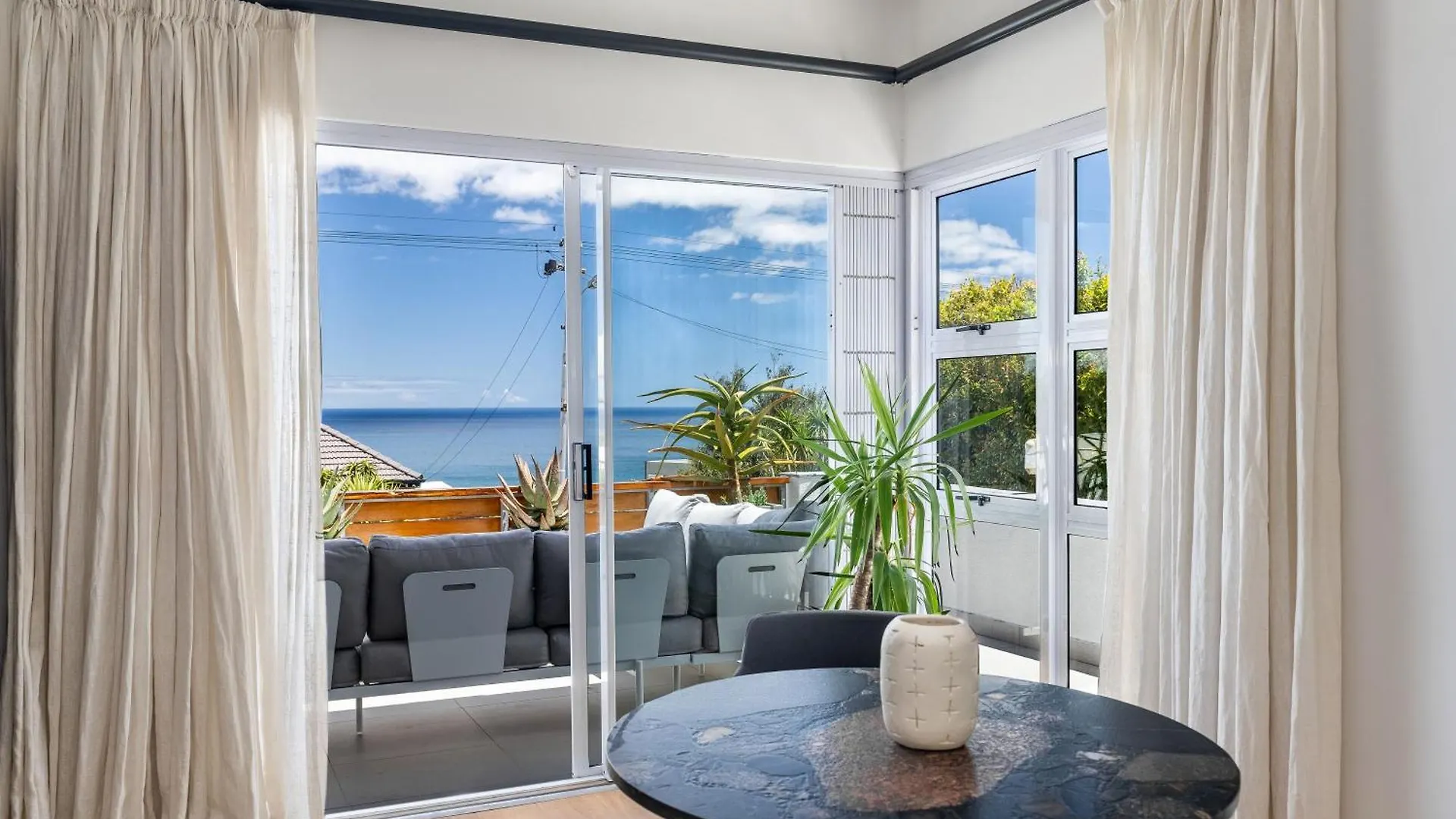 Villa Camps Bay Deluxe - Luxury Home With Pool, Ocean & Mountain Views Città del Capo
